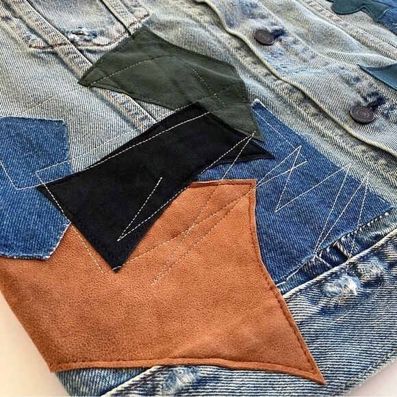 Levi’s Patchwork Trucker Jacket - Picture 5 of 15
